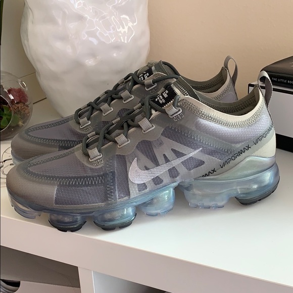 New Nike Air Vapormax premium grey - Picture 4 of 11